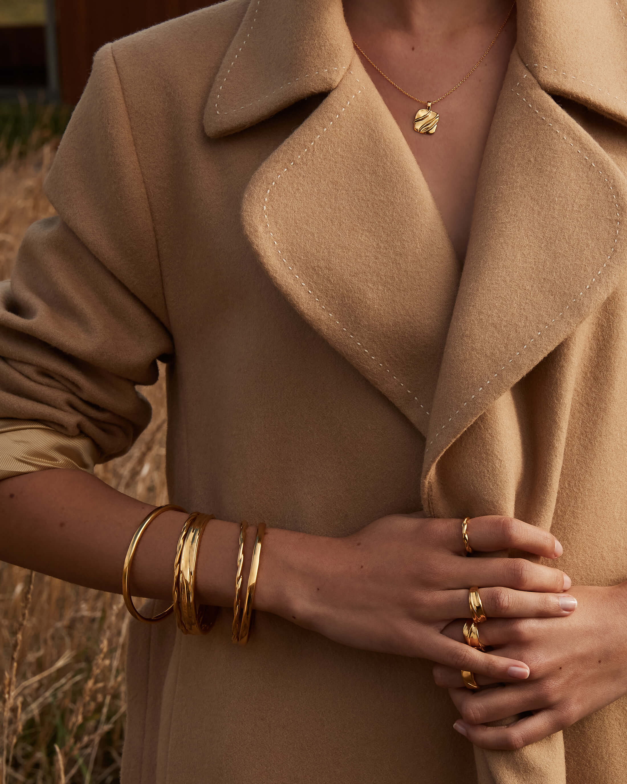 WAVE BANGLE (18K GOLD PLATED) - Image 3